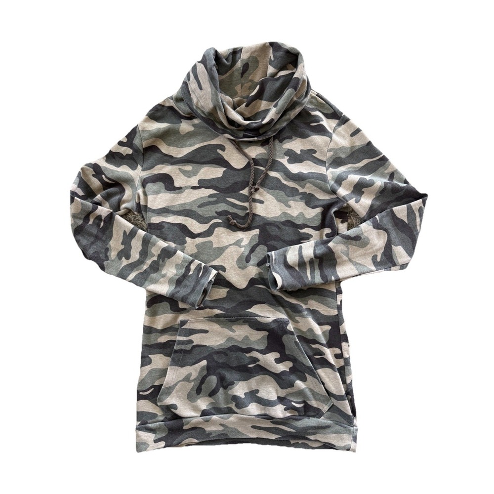Chelsea DeBoer Sweatshirt Womens Small Camo Pullover Kangaroo Pocket‎ Turtleneck